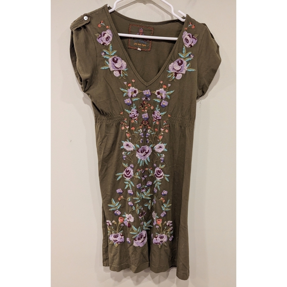 Johnny Was Embroidered Floral Brown Short Sleeve Dress Size Medium